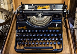 Galeria Starocie zaprasza po wyjątkowe, świąteczne prezenty