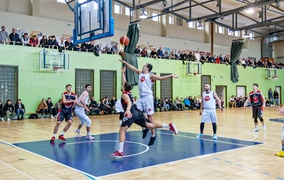 Elbląscy koszykarze z kolejnym zwycięstwem