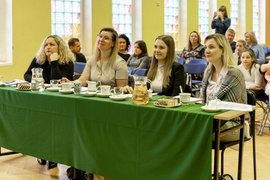O świętach śpiewająco