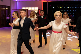 Szczęśliwy, bo studniówkowy piątek trzynastego w ZSTI