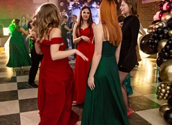 Studniówka ZSEiO: „Jesteście piękni, cudowni i tak też macie się bawić\"