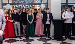 Studniówka ZSEiO: „Jesteście piękni, cudowni i tak też macie się bawić\"