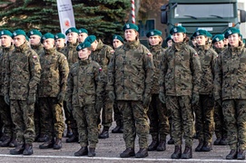 Mariusz Błaszczak w Elblągu: „Nasycamy wojskiem polskim wschodnią część naszego kraju”
