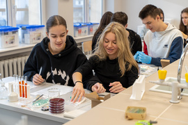 Eksperymenty, edukacja i Elbląg