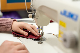 Po nitce do... pomagania