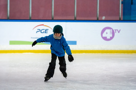 Igrce na lodowisku Helena