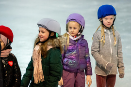 Igrce na lodowisku Helena