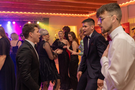 Zabawa z Jagiellończykiem na 102 (dni do matury)