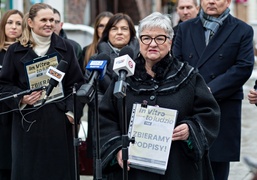 Zbierali podpisy za refundacją in vitro