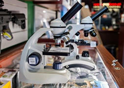 Arobroń. Turystyka, militaria i kopalnia pomysłów na prezent