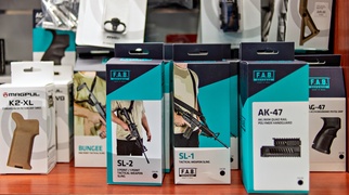 Arobroń. Turystyka, militaria i kopalnia pomysłów na prezent