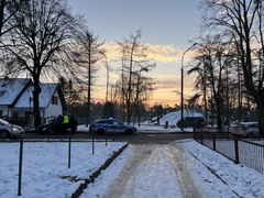 Rozbił auto i zbiegł. Policja szuka sprawcy