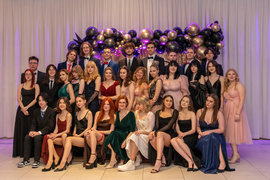 Studniówka I LO. \"To wyjątkowy bal\"