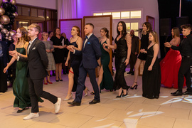 Studniówka I LO. \"To wyjątkowy bal\"