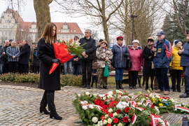 Patriotyczny obowiązek spełniony. Uroczystości pod pomnikiem