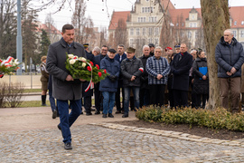 Patriotyczny obowiązek spełniony. Uroczystości pod pomnikiem