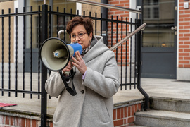 \"To, co się dzieje w telewizji publicznej, to niestety zakrawa na dramat\"