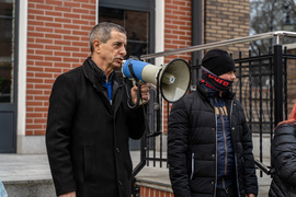\"To, co się dzieje w telewizji publicznej, to niestety zakrawa na dramat\"