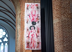 W Galerii EL. Haft, który niesie idee