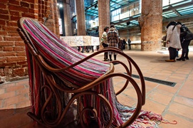 W Galerii EL. Haft, który niesie idee