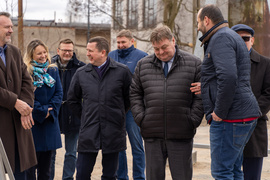 To było otwarcie z pompą