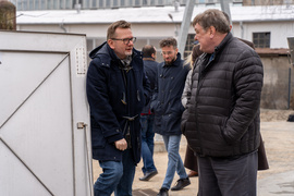 To było otwarcie z pompą