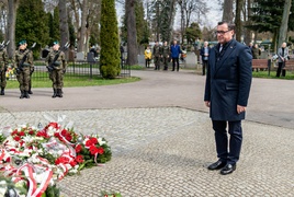 \"Myśl o ich losach powinna łączyć nas wszystkich\"