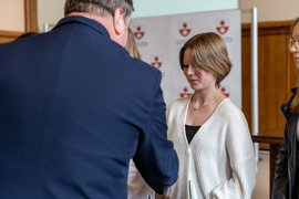 Prezydent rozdał stypendia