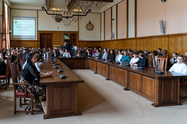 Prezydent rozdał stypendia