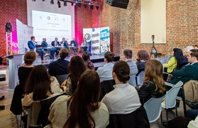 Dyskutowali o religiach świata