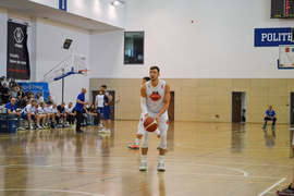 Basketball bez awansu