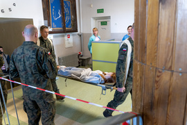 \"Morfina i albo wte, albo wewte\", czyli kryzysowe ćwiczenia urzędu