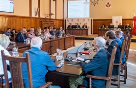 Sesja RM, czyli zażarta dyskusja o porcie i ankietach