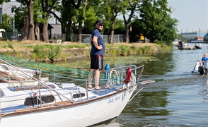 \"Navigare necesse est\"