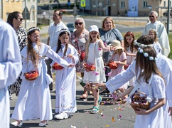 Skąd się wzięły procesje Bożego Ciała