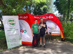 W niecałe 15 godzin na rowerze dookoła byłego województwa