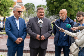 Fontanna już działa. Gdzie są aniołki?