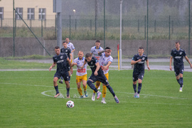 Mokra inauguracja IV ligi