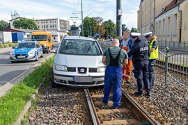 Wjechał na tory i zablokował ruch tramwajów