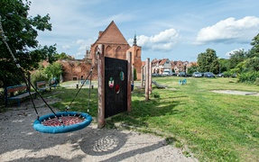 Co z placem zabaw przy Wapiennej?