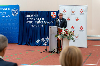 Nowy rok szkolny w cieniu polityki