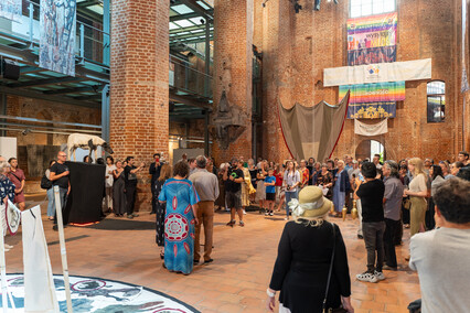 Międzynarodowo w galerii