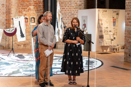 Międzynarodowo w galerii