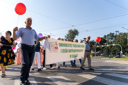 Seniorzy przemaszerowali przez miasto