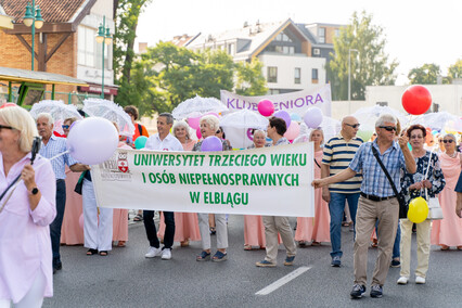 Seniorzy przemaszerowali przez miasto