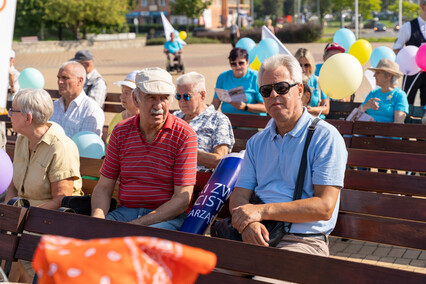 Seniorzy przemaszerowali przez miasto