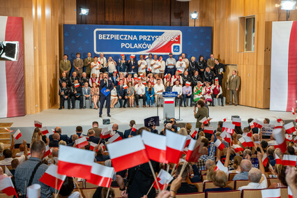 Jarosław Kaczyński w Elblągu. O prawach kobiet i dogonieniu Danii