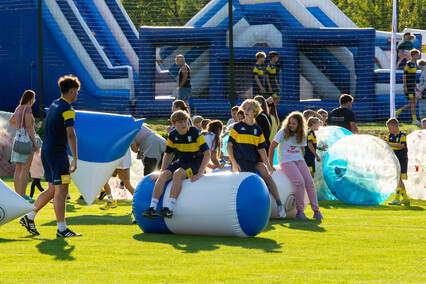 „Bawić się sportem“