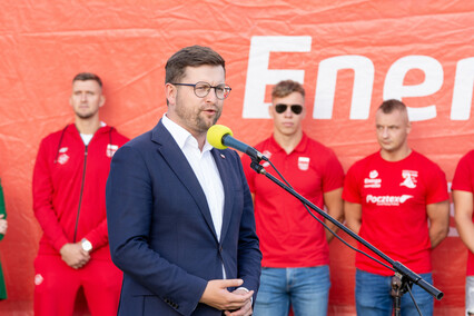 „Bawić się sportem“