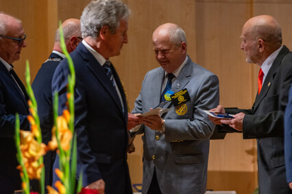 „Z chęci pomagania“